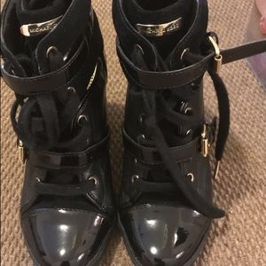 Authenticity Michael Kors Wedges (7.5)